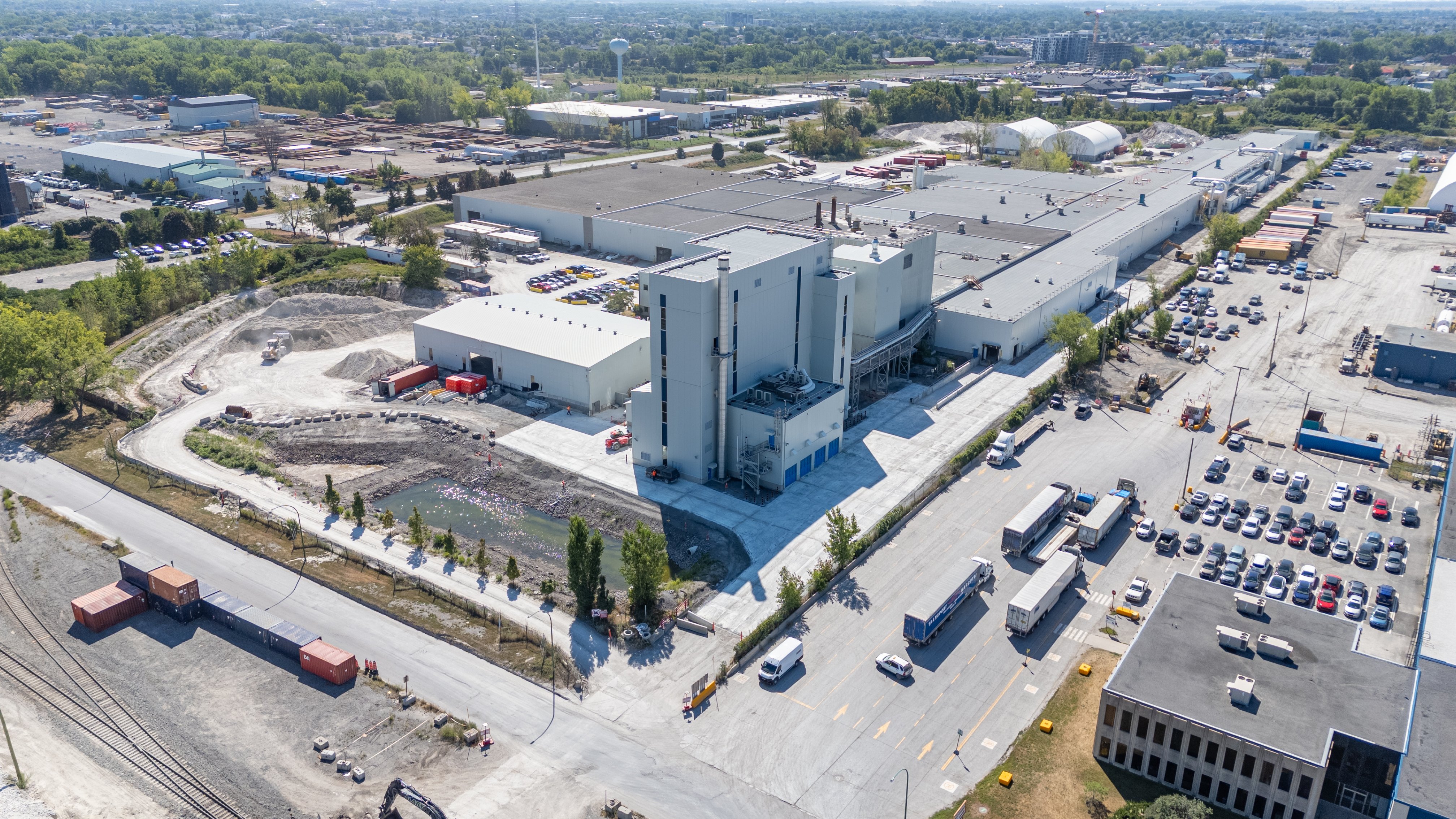 /CertainTeed%20Sainte-Catherine%2C%20FIRST%20zero%20carbon%20%28Scope%201%20%26%202%29%20gypsum%20wallboard%20plant%20in%20North%20America